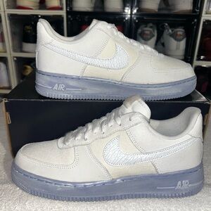 Air Force 1 summit blue whisper DU0787 100
Has box